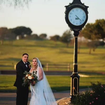 bride and groom photo shoot